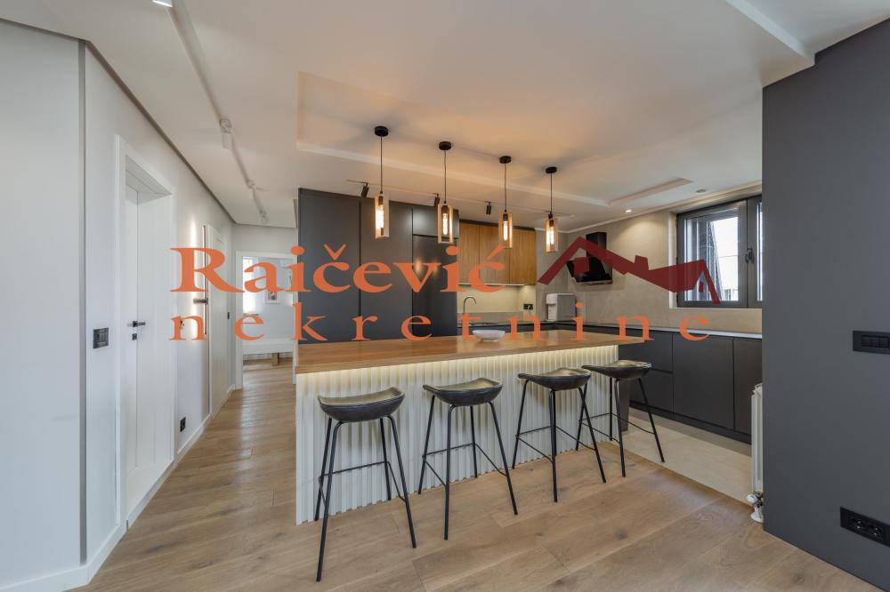 Slika 5 - Bulevar kralja Aleksandra, Trosoban stan na prodaju, 74m2, 299.000€