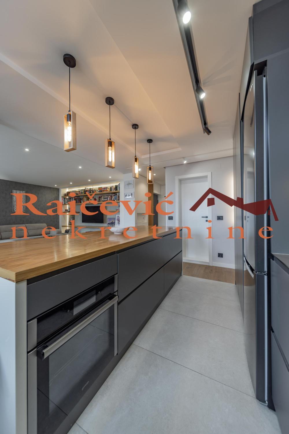 Slika 8 - Bulevar kralja Aleksandra, Trosoban stan na prodaju, 74m2, 299.000€