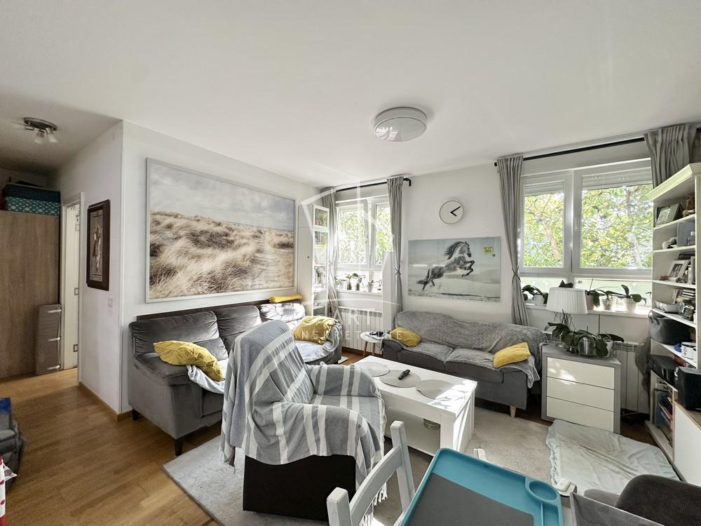 Slika 1 - Madridska, Dvoiposoban stan na prodaju, 61m2, 170.000€