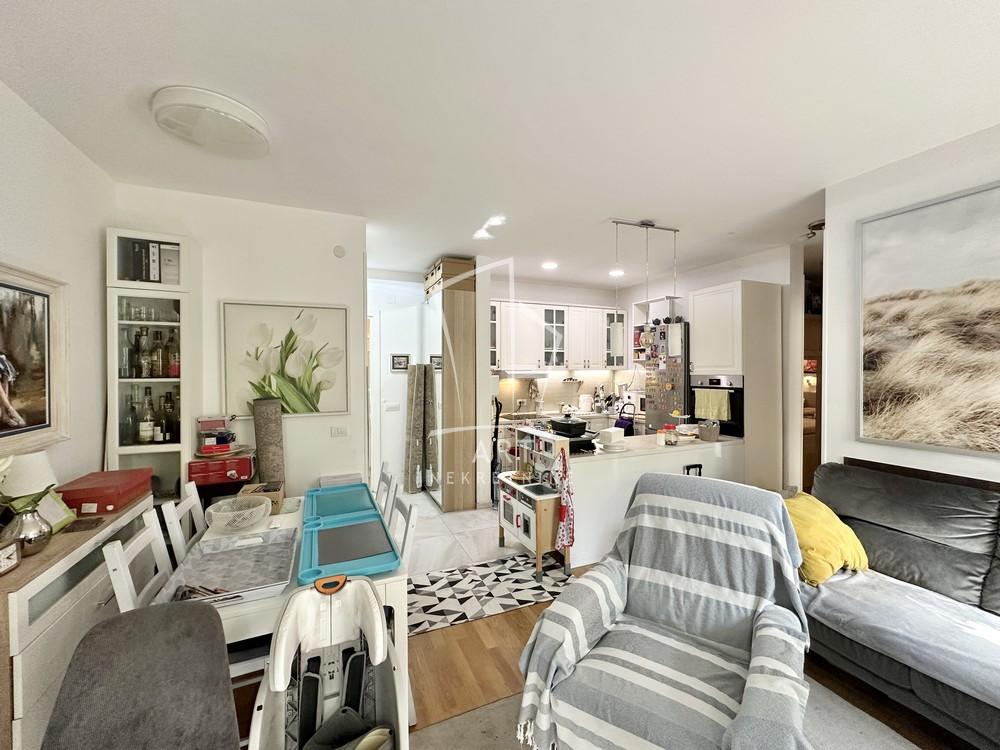 Slika 2 - Madridska, Dvoiposoban stan na prodaju, 61m2, 170.000€