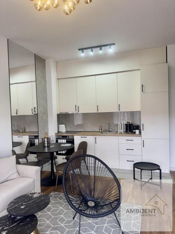 Slika 1 - Trosoban stan na prodaju, 65m2, 240.000€