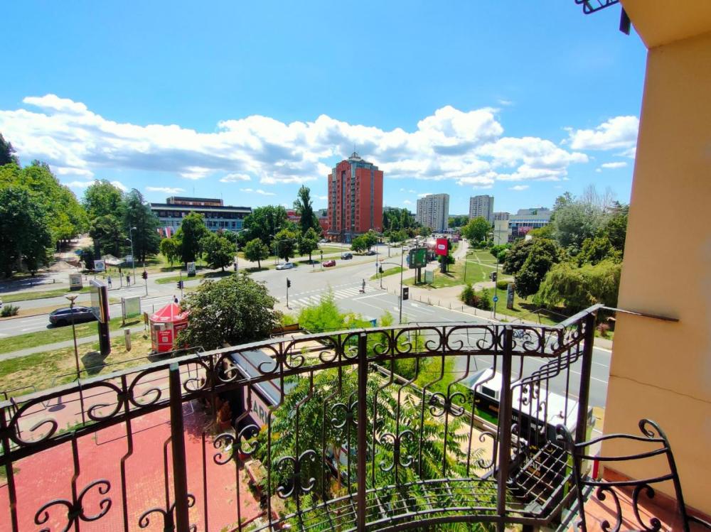 Slika 11 - Trosoban stan za izdavanje, 103m2, 1.300€