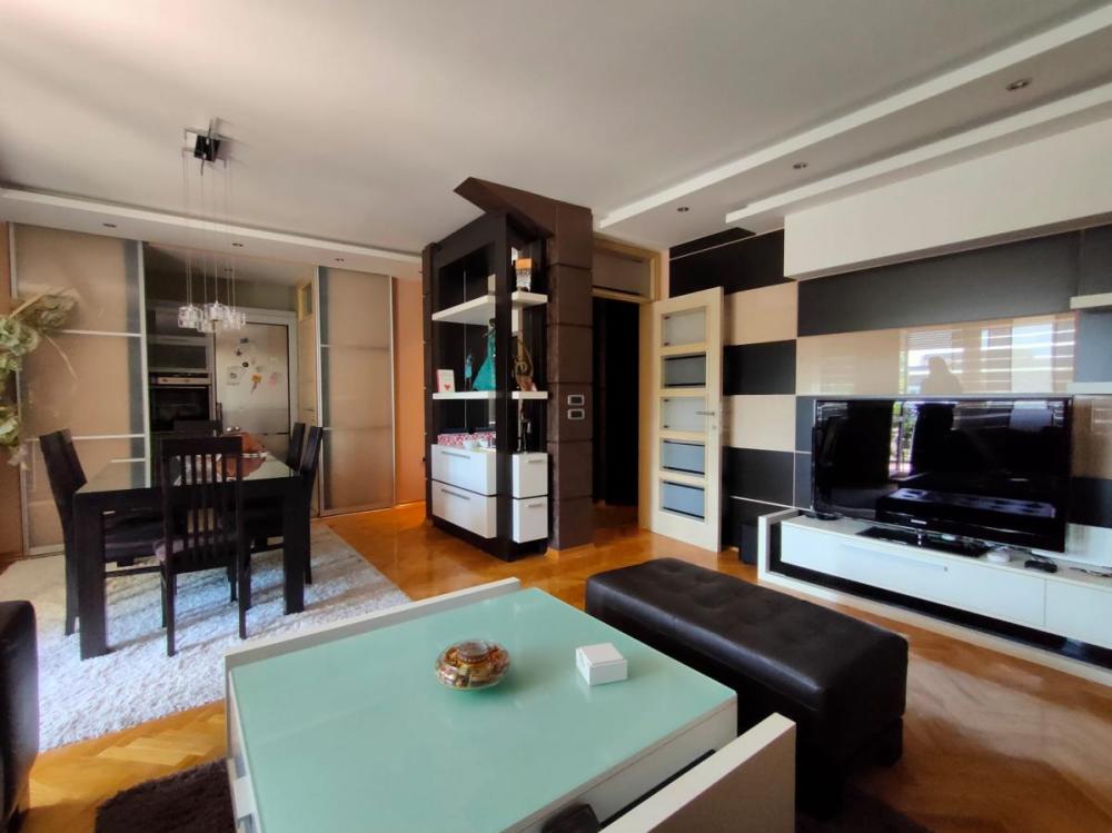 Slika 1 - Trosoban stan za izdavanje, 103m2, 1.300€