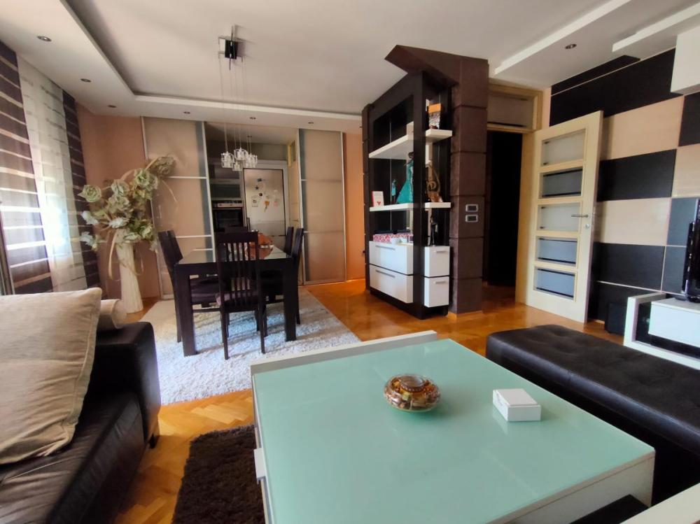 Slika 3 - Trosoban stan za izdavanje, 103m2, 1.300€