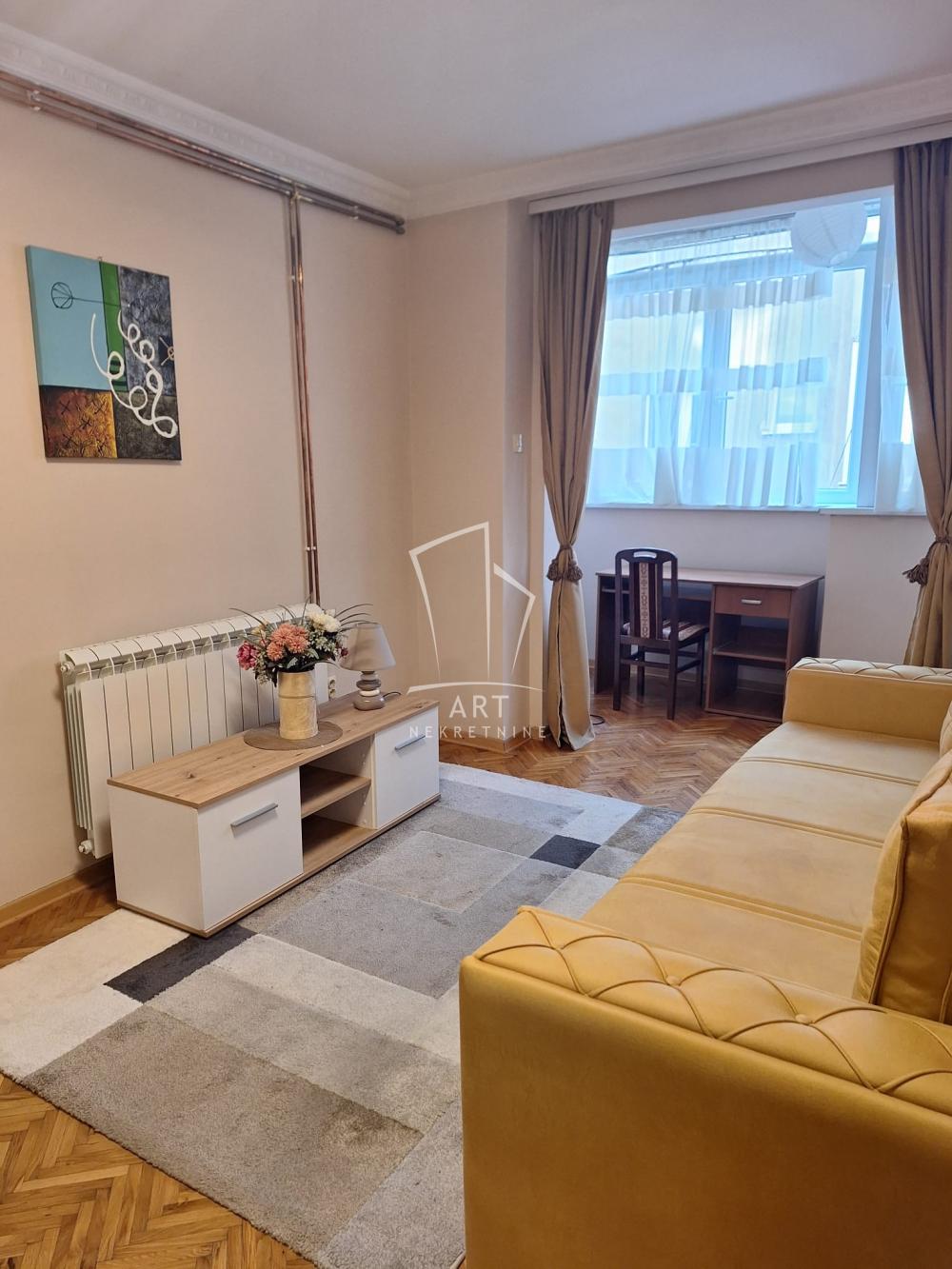 Slika 8 - Cara Nikolaja II, Dvosoban stan za izdavanje, 58m2, 700€