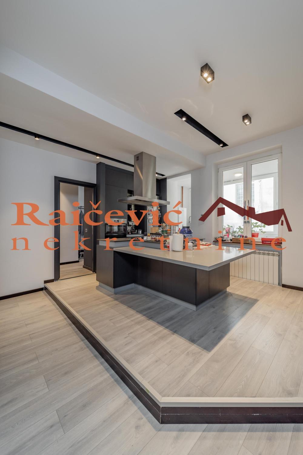 Slika 5 - Admirala Geprata, Trosoban stan na prodaju, 83m2, 330.000€