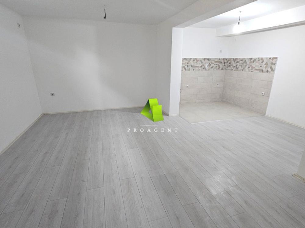 Glavna slika -Dvoiposoban stan na prodaju, 68m2, 55.000€