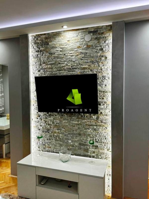 Slika 2 - Pariske Komune, Jednoiposoban stan za izdavanje, 57m2, 550€