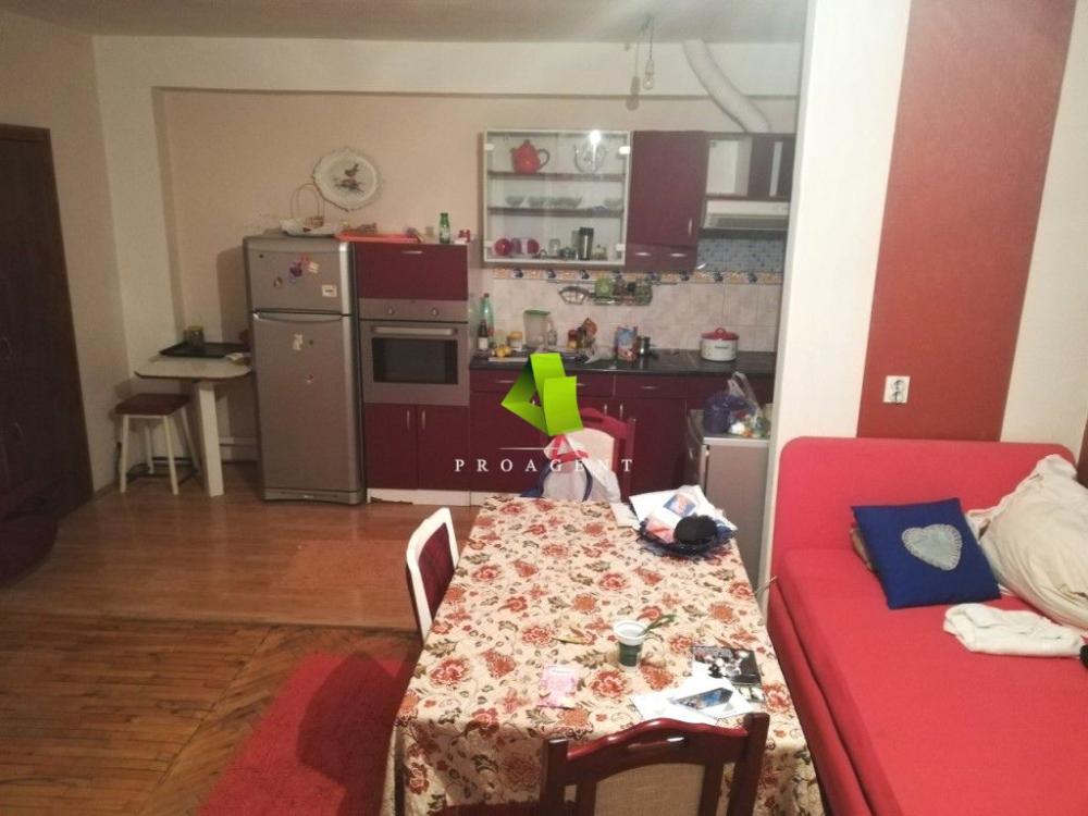 Slika 5 - Četvorosoban stan za izdavanje, 132m2, 300€