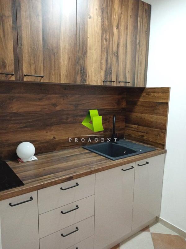 Slika 3 - Stanoja Bunuševca,  Lokal za izdavanje, 20m2, 250€