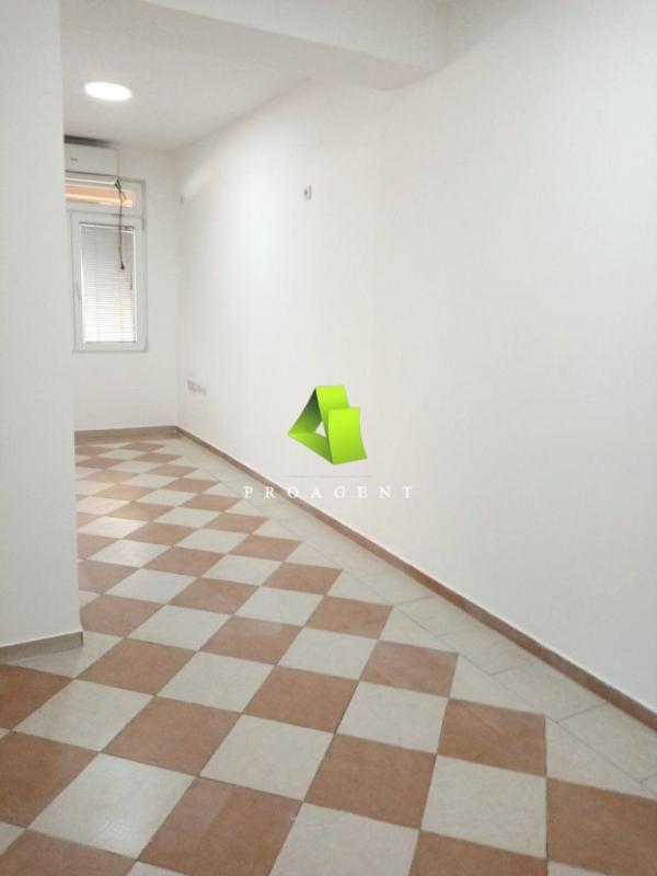 Slika 1 - Stanoja Bunuševca,  Lokal za izdavanje, 20m2, 250€