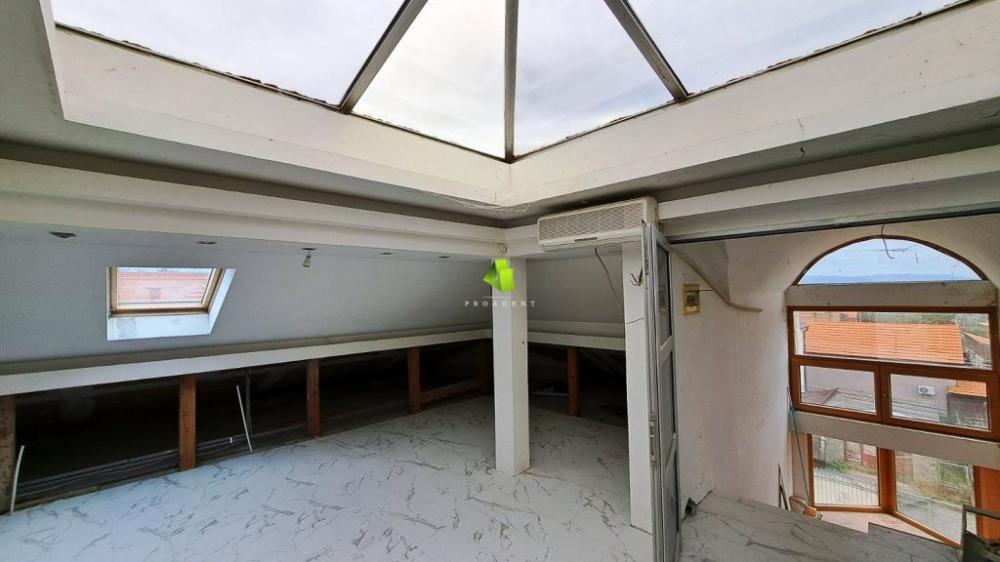 Slika 3 -  Lokal za izdavanje, 150m2, 1.100€