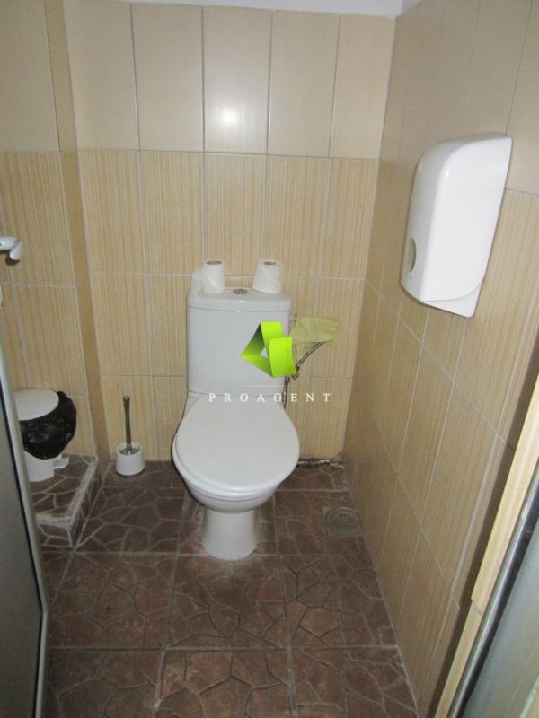 Slika 4 - Vožda Karađorđa,  Lokal za izdavanje, 130m2, 800€