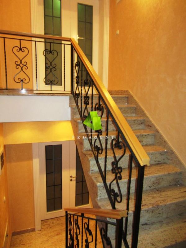 Slika 10 - Takovska,  Lokal za izdavanje, 90m2, 800€