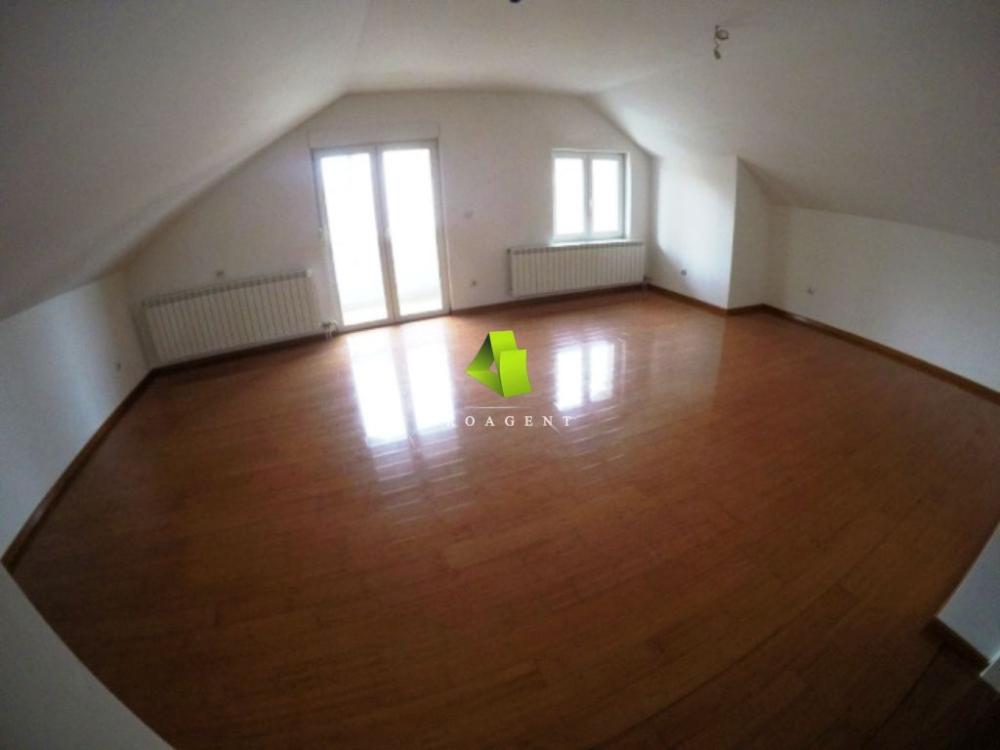 Slika 1 - Takovska,  Lokal za izdavanje, 90m2, 800€