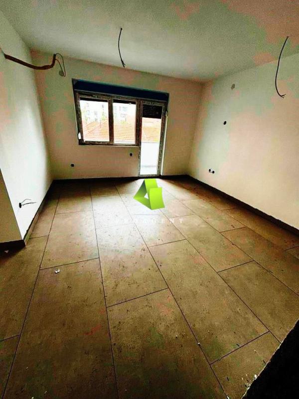 Slika 2 - Hajduk Stankova,  Lokal za izdavanje, 500m2, 4.500€