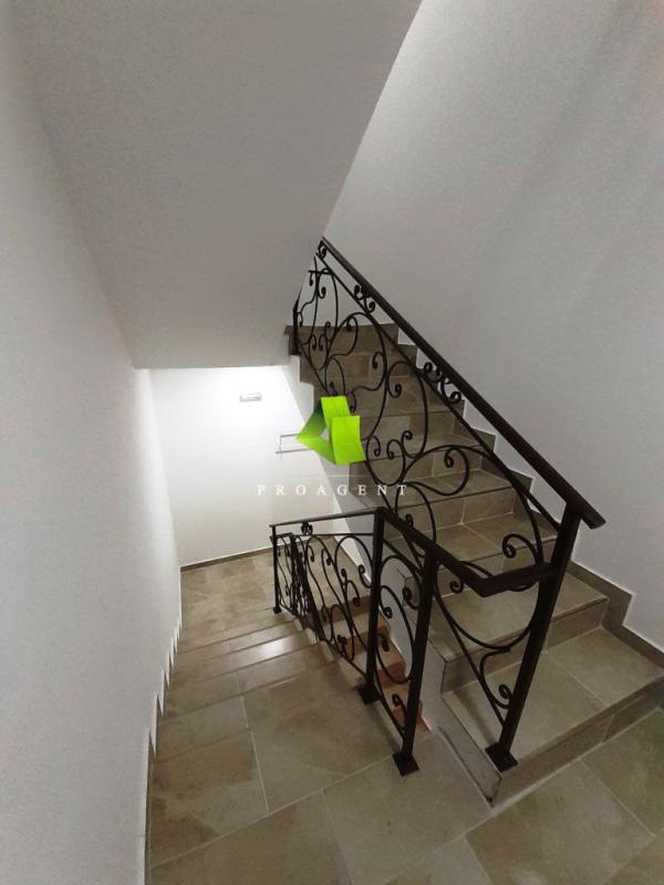 Slika 11 - Svetozara Markovića,  Lokal za izdavanje, 305m2, 2.700€