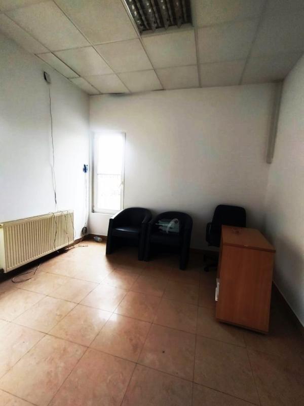 Slika 4 -  Lokal za izdavanje, 165m2, 900€