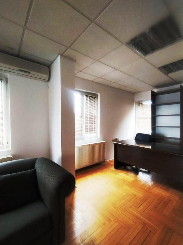 Slika 5 -  Lokal za izdavanje, 165m2, 900€