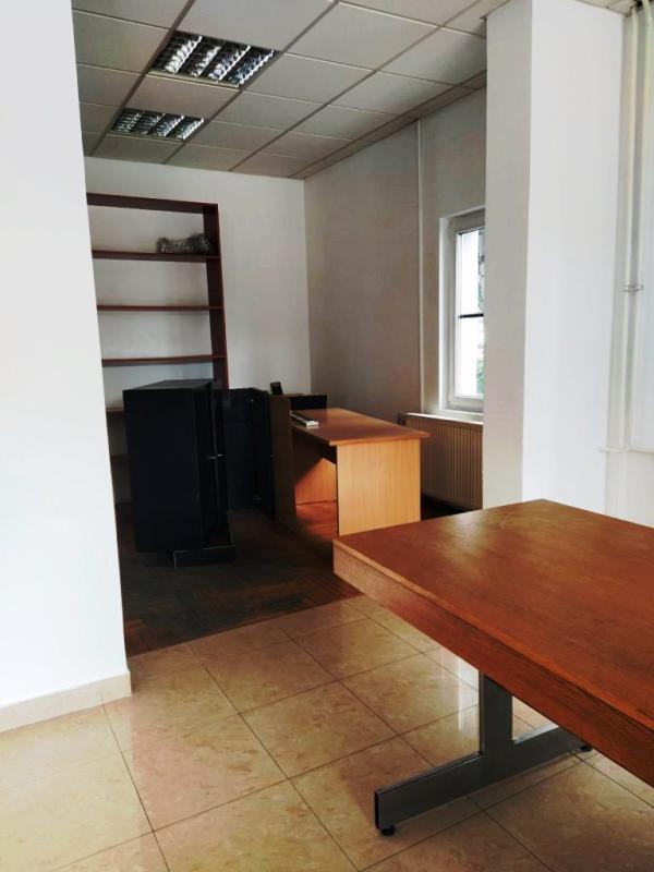 Slika 3 -  Lokal za izdavanje, 165m2, 900€