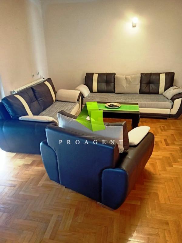 Glavna slika - Kuća na prodaju, 270m2, 165.000€