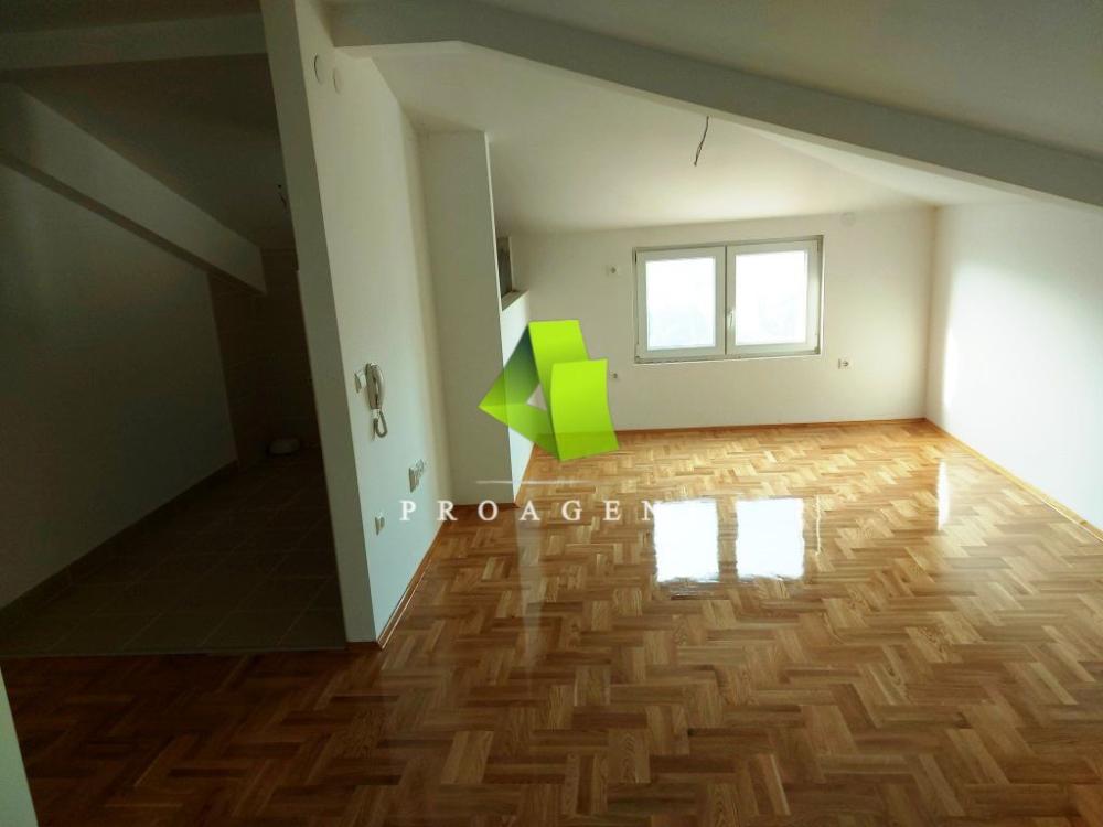 Slika 1 - Jednoiposoban stan na prodaju, 45m2, 75.850€