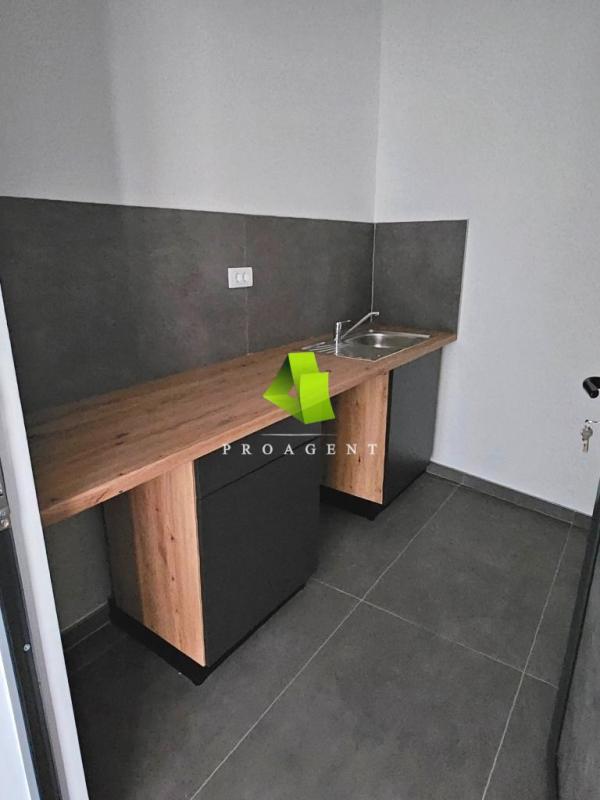 Slika 3 -  Lokal za izdavanje, 700m2, 7.000€