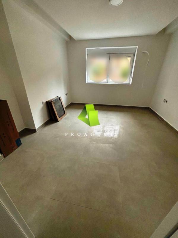 Glavna slika - Lokal za izdavanje, 93m2, 800€