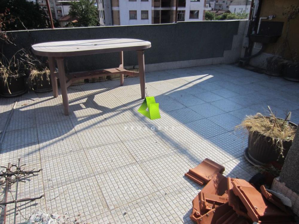 Slika 9 - Cara Dušana,  Lokal za izdavanje, 123m2, 600€