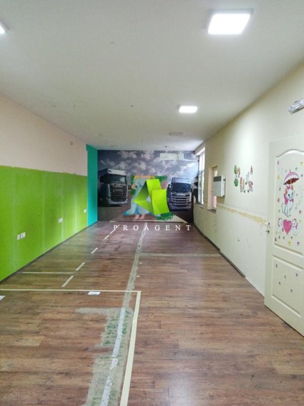 Slika 3 -  Lokal na prodaju, 230m2, 414.000€