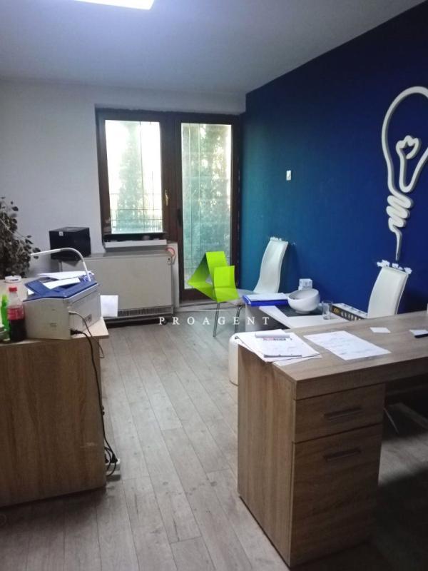 Glavna slika - Lokal za izdavanje, 250m2, 500€