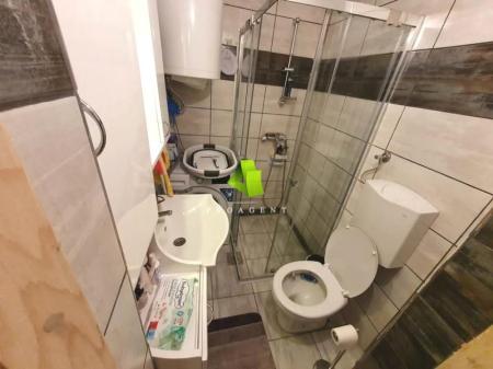 Glavna slika -Dvoiposoban stan na prodaju, 75m2, 132.000€