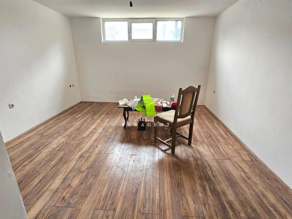 Glavna slika -Dvoiposoban stan na prodaju, 62m2, 62.000€