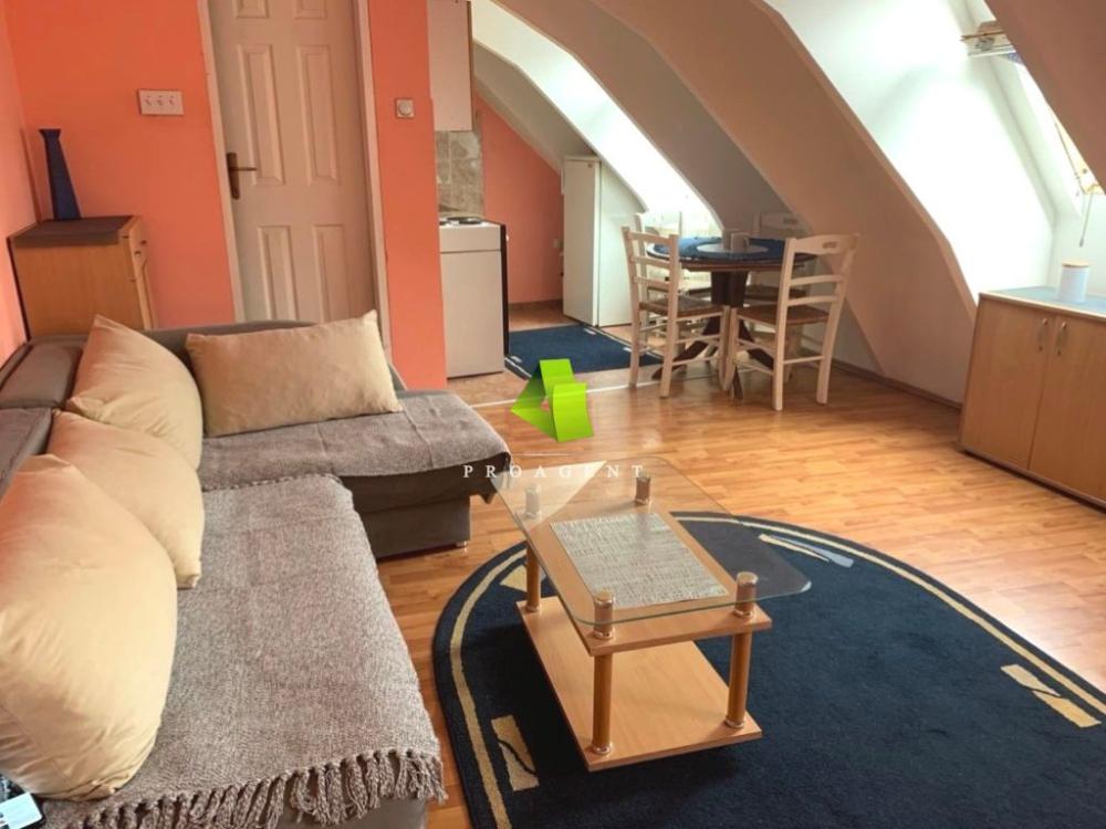 Slika 1 - Trg Pavla Stojkovića, Jednoiposoban stan za izdavanje, 33m2, 320€