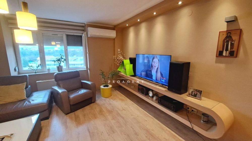 Slika 2 - Četvorosoban stan na prodaju, 106m2, 240.000€