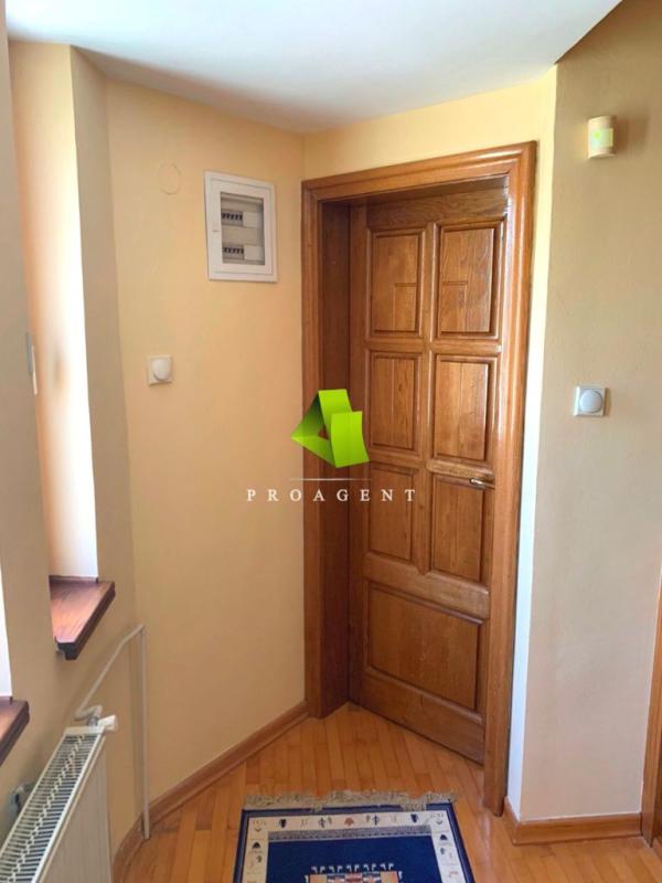 Slika 11 -  Kuća za izdavanje, 240m2, 1.200€