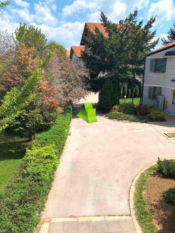 Slika 4 -  Kuća za izdavanje, 240m2, 1.200€