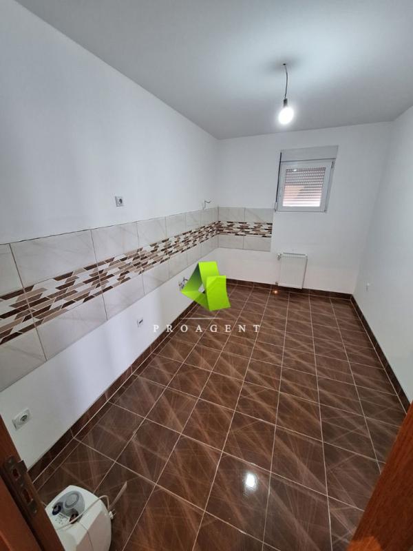 Slika 1 - Četvorosoban stan za izdavanje, 116m2, 500€