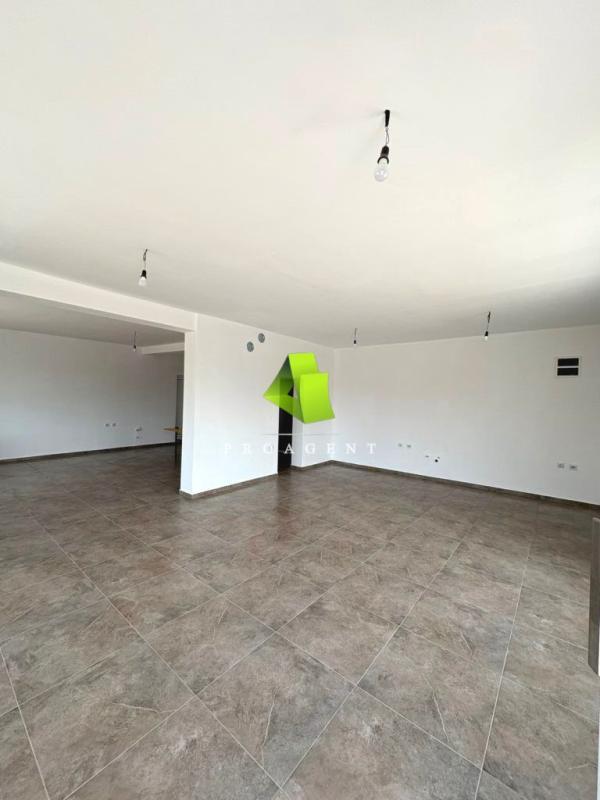 Glavna slika - Lokal za izdavanje, 130m2, 500€