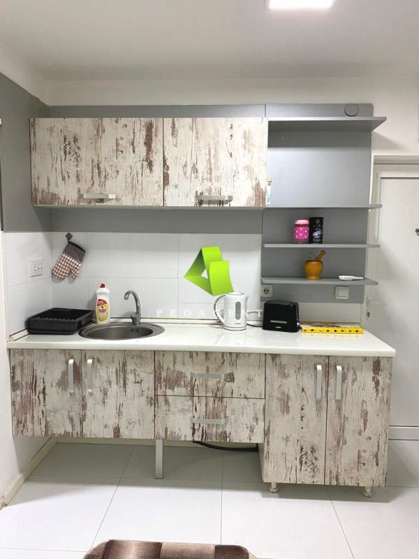 Slika 4 - Trosoban stan za izdavanje, 45m2, 350€