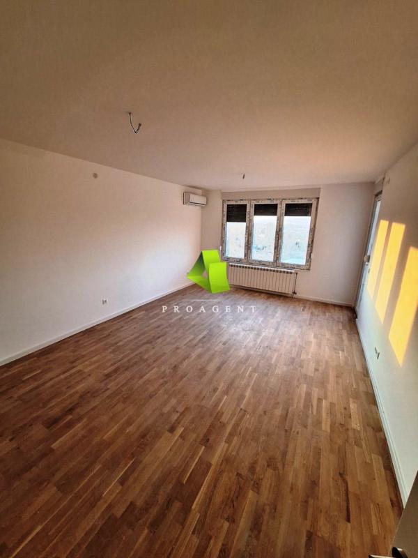 Slika 3 - Dvoiposoban stan na prodaju, 99m2, 188.100€