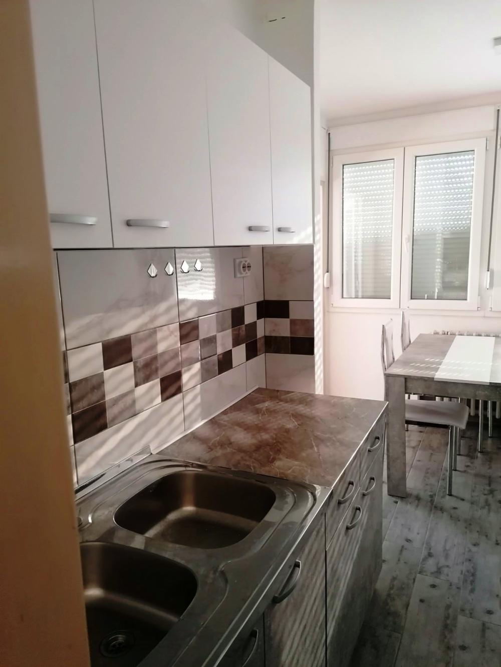 Slika 2 - Dvoiposoban stan za izdavanje, 70m2, 400€