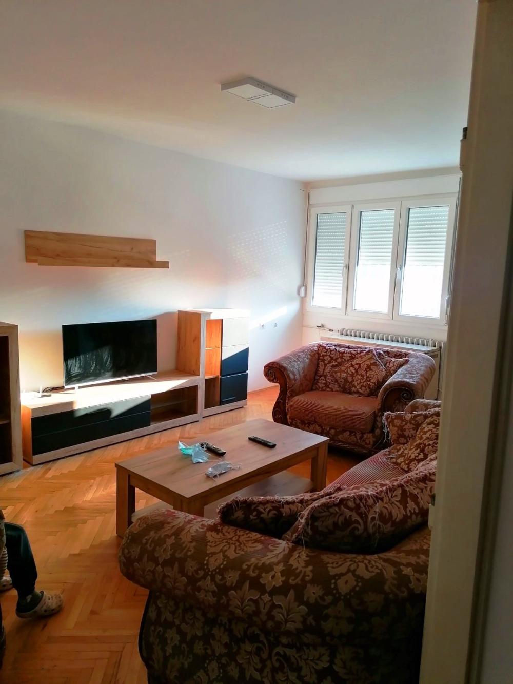 Slika 1 - Dvoiposoban stan za izdavanje, 70m2, 400€