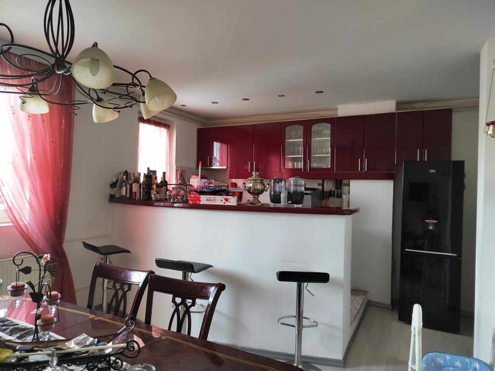 Slika 2 - Petosoban stan na prodaju, 200m2, 170.000€