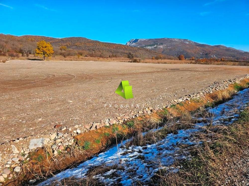 Slika 1 -  Plac na prodaju, Pantelej, Malča, 280.000€