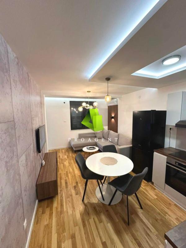 Glavna slika -Jednoiposoban stan za izdavanje, 55m2, 500€