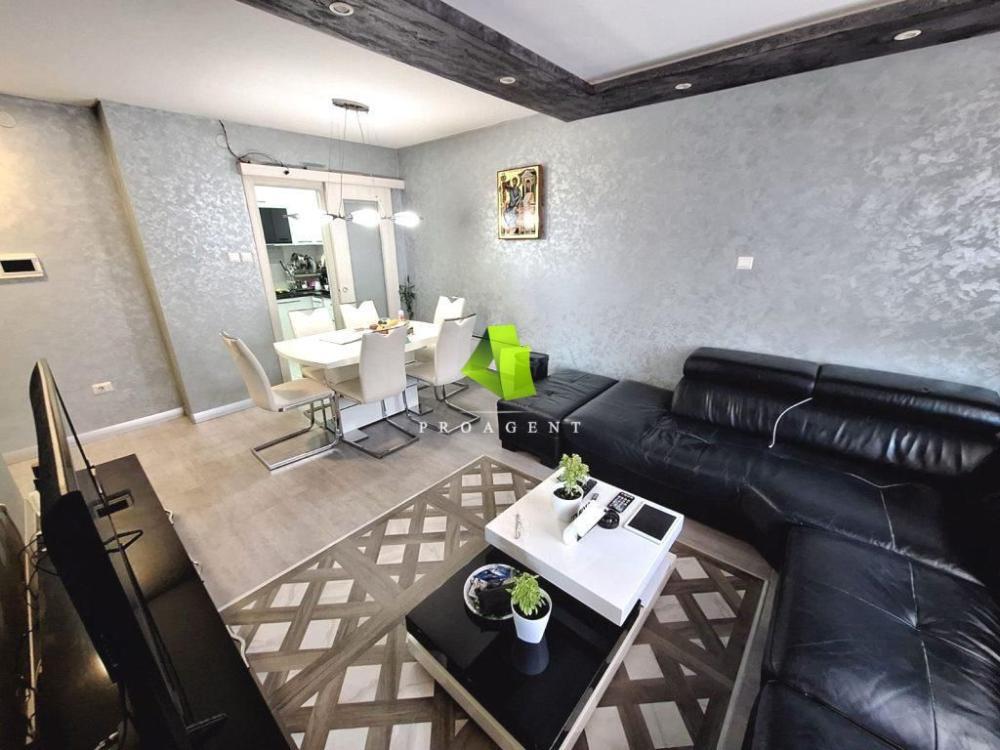 Glavna slika -Troiposoban stan na prodaju, 98m2, 222.000€