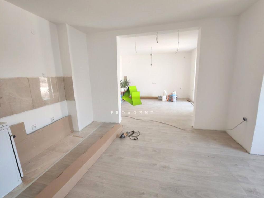 Glavna slika -Trosoban stan na prodaju, 89m2, 129.050€