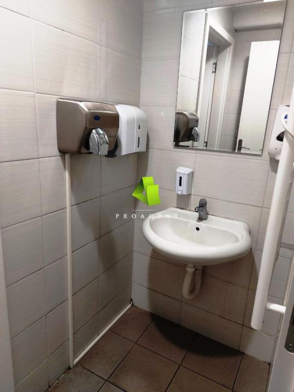 Slika 3 -  Lokal za izdavanje, 530m2, 1.800€