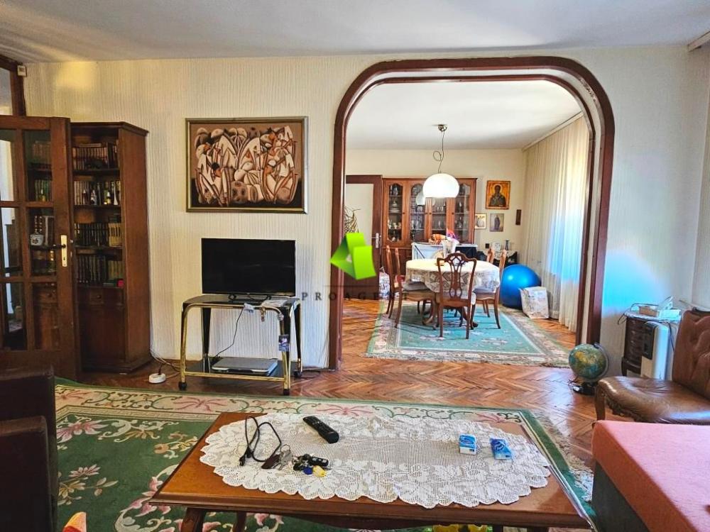 Slika 3 - Četvorosoban stan za izdavanje, 180m2, 600€